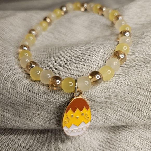 Easter Egg Charm Elastic Glass Bead Bracelet - Picture 1 of 4